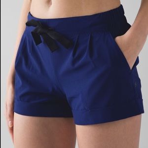 LULULEMON Spring Break Away Short II Hero Blue 6